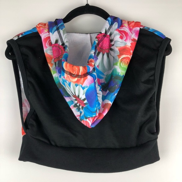 ❤️$5 with Bundle Purchase - Red Fox Crop Top - Picture 2 of 4